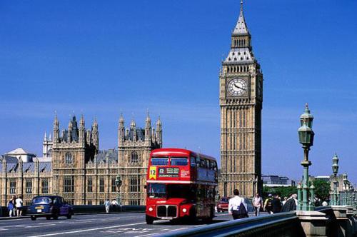 英語翻譯人員口譯過程中如何處理口音問題？