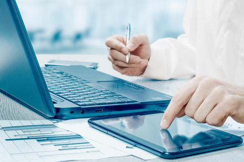 如何選擇商務(wù)談判翻譯公司？